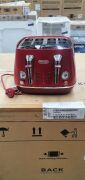 De'Longhi Distinta Flair 4 Slice Toaster - Glamour Red CTI4003R - 2