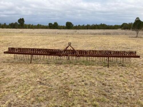 Unreserved-Hooper Stick Rake