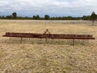 Unreserved-Hooper Stick Rake