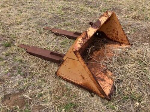 Unreserved-Forklift bucket attachment