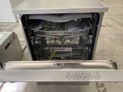Smeg DWA6314X Freestanding Dishwasher - 3