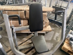 Paramount XL900 Seated Chest Press - 4