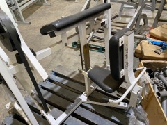 Hammer Strength Seated Arm Curl - 3