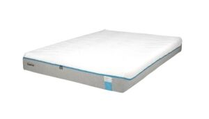 1 x Tempur Cloud Supreme Soft Touch Queensize Mattress & Base with Electronics under Bed to Tilt Base & Remote Control. Water Damage to Mattress