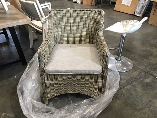 Outdoor Living Chair (Off Grey) with Cushion