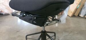 Office Chair (Black) - 4