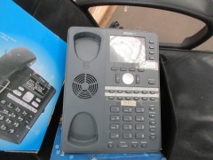 3 x SNO M 760 Phone Handsets, 1 x BT Home Phone with Answering Machine. B.T Paragon 650 - 2