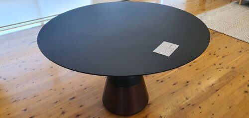 Coin Dining Table 1.2m diametre