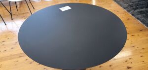 Coin Dining Table 1.2m diametre - 3