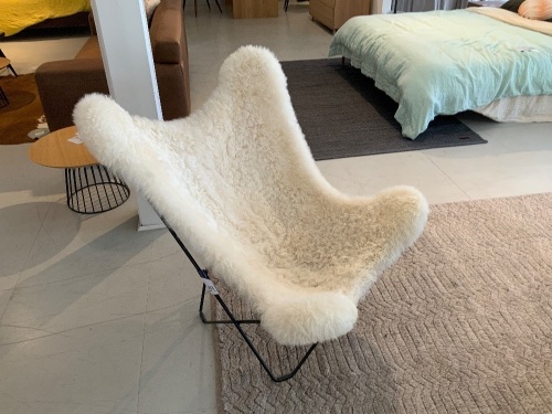 Icelantic Pampa Mariposa Shorn Lambs Wool Lounge Chair