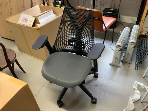 Black Office Chair, Gas Lift on Castors, Grey Fabric