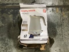 DNL MISSING Morphy Richards Aspect Black Chrome 1.5L Kettle - Willow Green 100025 - First image used as a guide ONLY. Carton and\or items have been severly affected by water damage. - 3