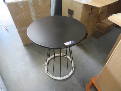 Black Resonate Table Base & Top (MAD G25T)