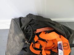Linq Safety Harness in Bag, DOM: 07/2015 up too 07/2025 - 2