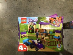 LEGO Friends Mia's Foal Stable 13964 - 2