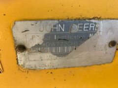 2000 John Deere 772 CH Grader *RESERVE MET* - 33