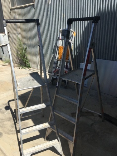2 x Aluminium Platform Ladders, Platform Height: 1200mm