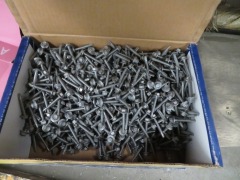 Delivery Bench & Contents, Bench Steel Frame, Timber Top & Shelf. 8 x Boxed Hex Heed Self Drilling Screws, 12 Gauge, 1000 per Box - 3