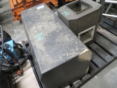 2 x Metal Detectors on Pallet - 7