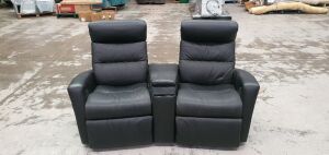 iMG NORWAY Black leather recliner (Twin seater) with arm rest in the middle