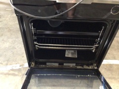 Electrolux EVEP618SC 60cm Pyrolytic Built-In Oven *(1ST IMAGE GUIDE ONLY - UNBOXED - DAMAGED GLASS DOOR)* - 3