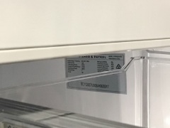 Fisher & Paykel 605L French Door Fridge RF605QDUVB1 *(1st Image GUIDE ONLY - UNBOXED)* - 4