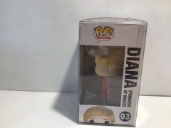 POP Royals - Diana #03 Red Dress (Limited Chase Edition) - 5