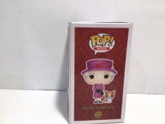 POP Royals - Queen Elizabeth II #01 Pink Dress With Corgi - 5