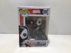 Funko Pop - Marvel Deadpool/Venom #237 - 2