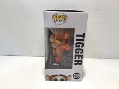 Funko Pop - Disney Winnie the Pooh 2017 Summer Convention Exclusive - Flocked Tigger #288 - 3