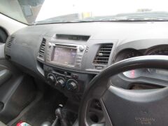 2012 Toyota Hilux SR 4WD Dual Cab Ute *RESERVE MET* - 16