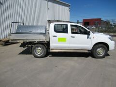 2013 Toyota Hilux 4WD Dual Cab Chassis *RESERVE MET* - 2
