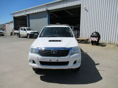 2013 Toyota Hilux 4WD Dual Cab Chassis *RESERVE MET* - 8