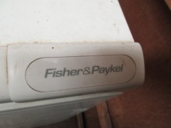 Fisher & Paykel Chest freezer, White, approx 200 litre - 2