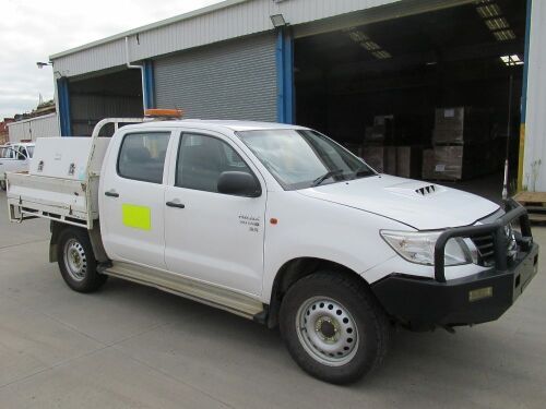 2014 Toyota Hilux 4WD Dual Cab Chassis *RESERVE MET*