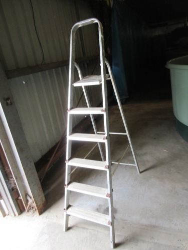 Step Ladder, Aluminium, 2 x Shovels & 1 x Broom