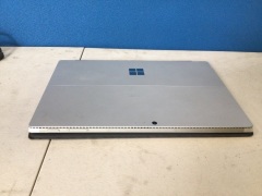Microsoft Surface Pro 4 (no charger) - 2