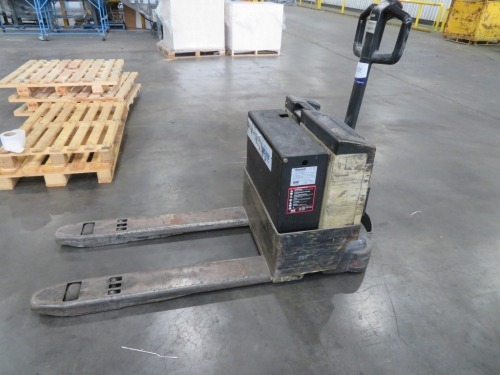 Crown Electric Pallet Truck