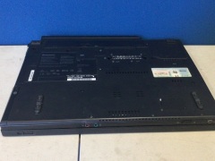 Lenovo ThinkPad T400 14" Laptop - 3