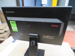 Lenovo Thinkvision 22" Monitor, Model: L2250 PWD - 2