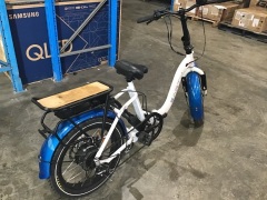 Earth Ant Fat Tyre Dual Battery Folding E-bike - White/Blue - 4