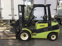UNRESERVED 2012 Clark C30L Counterbalance Forklift - 3