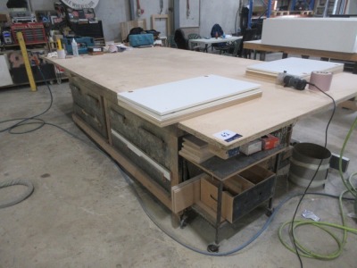 Timber Construction Make Up Bench