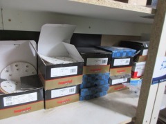 Contents of 4 x Bays of Shelving - 8