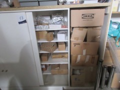 Contents of 4 x Bays of Shelving - 7