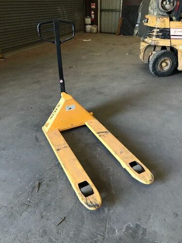 Standard Pallet Jack