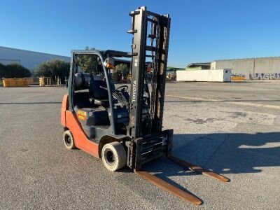 UNRESERVED 2015 Toyota 32-8FGK25 4 Wheel Counterbalance Forklift