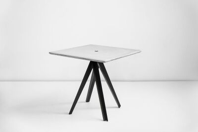 Bentu Wan Concrete Table