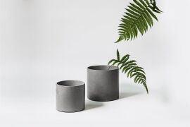 QTY of 2x Bentu Yuan Concrete Pots - Small - 5