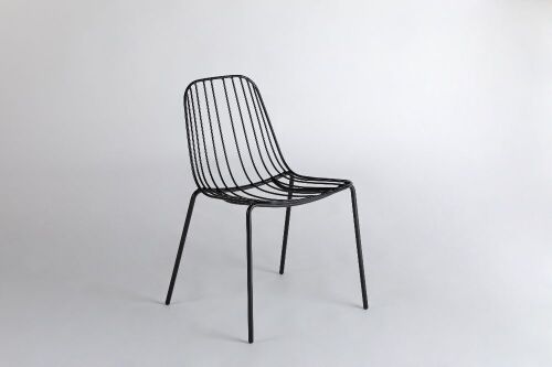 m.a.d Resonate Outdoor Chair